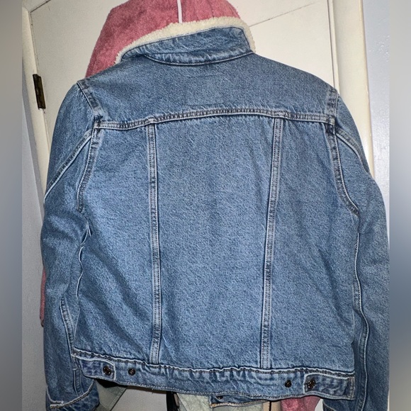 Fairly Used, Few Times Levi’s Jacket - Picture 2 of 4